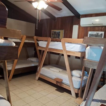 Casa Benjamin Linder Hotel Манагуа Екстериор снимка