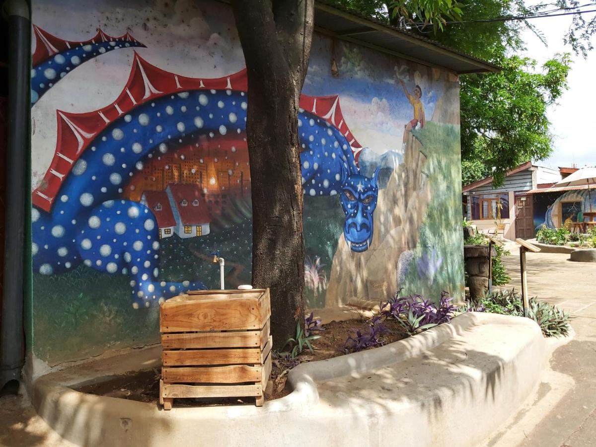 Casa Benjamin Linder Hotel Манагуа Екстериор снимка