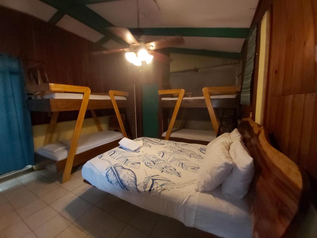 Casa Benjamin Linder Hotel Манагуа Екстериор снимка