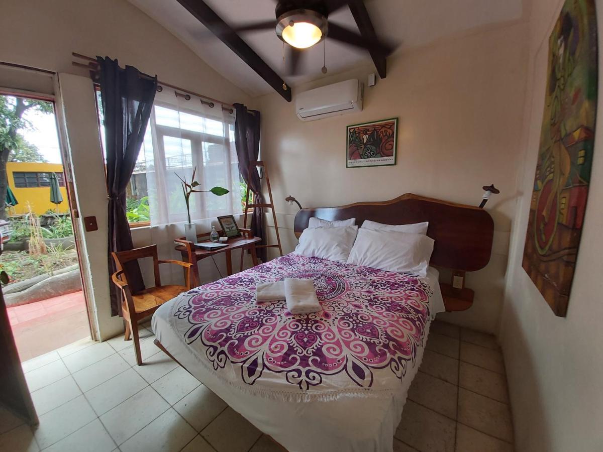 Casa Benjamin Linder Hotel Манагуа Екстериор снимка
