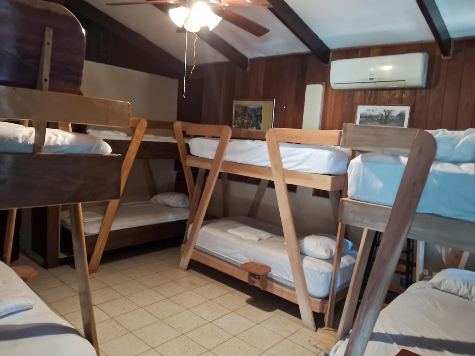 Casa Benjamin Linder Hotel Манагуа Екстериор снимка
