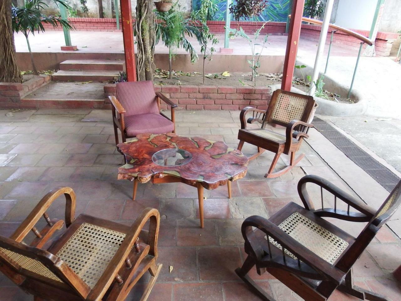 Casa Benjamin Linder Hotel Манагуа Екстериор снимка